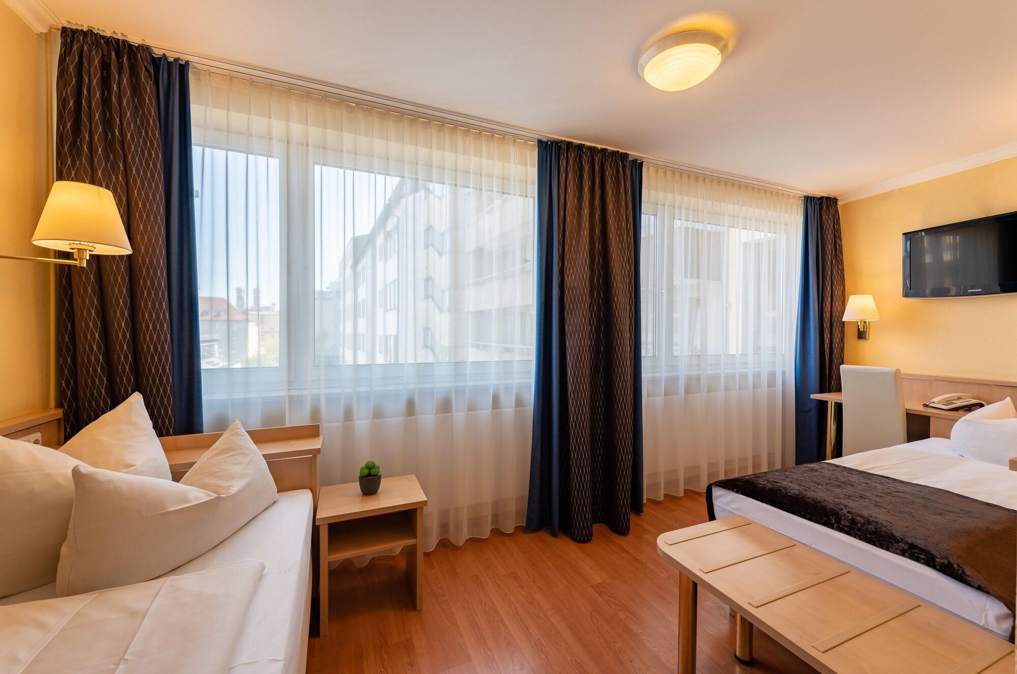 Hotel Royal München Ngoại thất bức ảnh