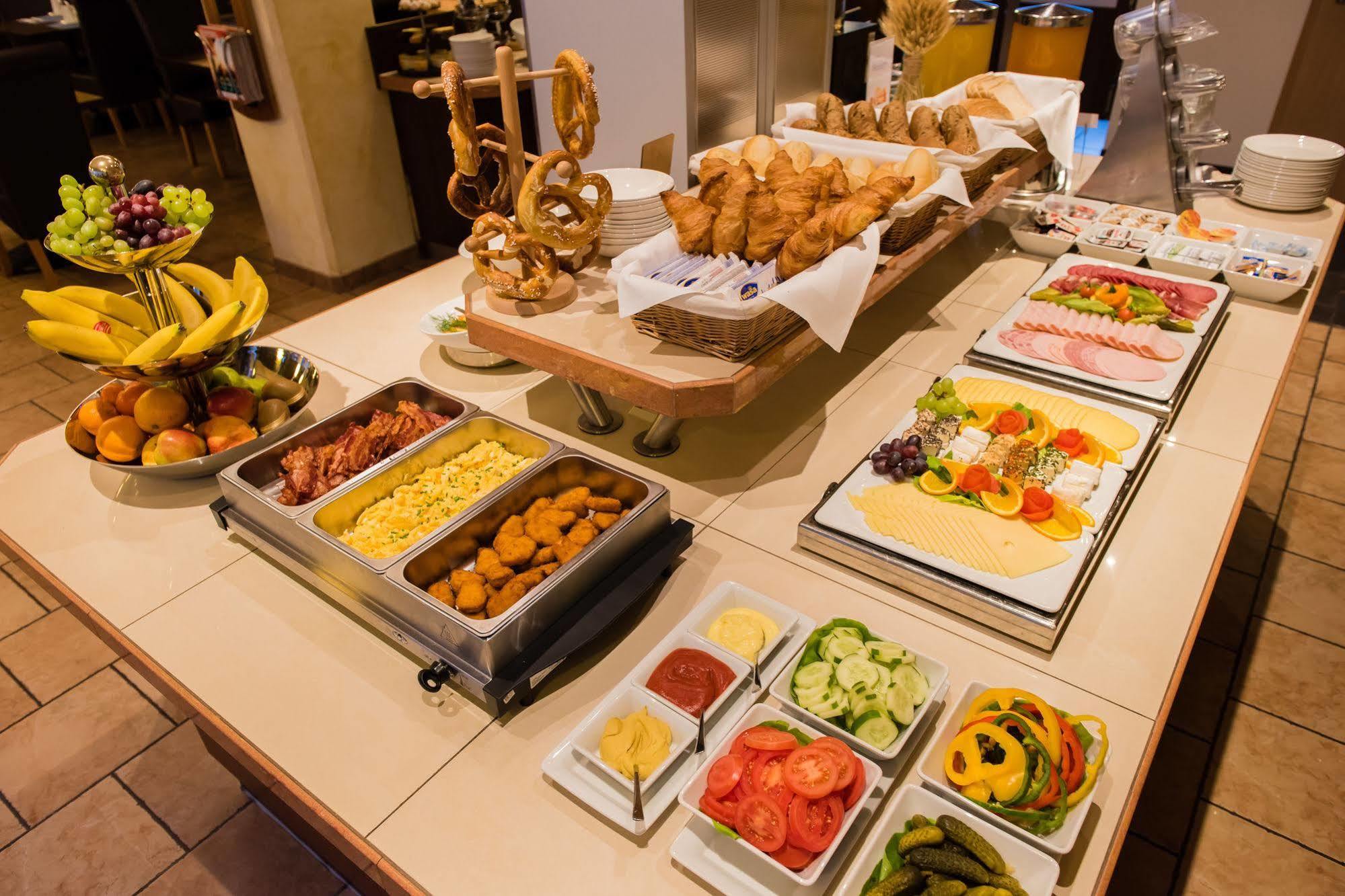 Hotel Royal München Ngoại thất bức ảnh